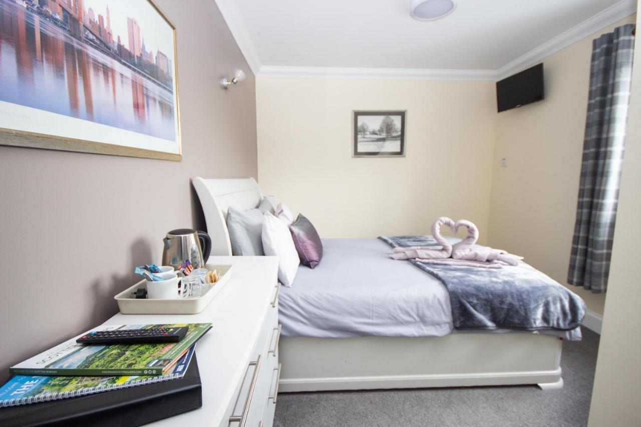 Horse And Hound Country Inn Bonchester Bridge Екстер'єр фото
