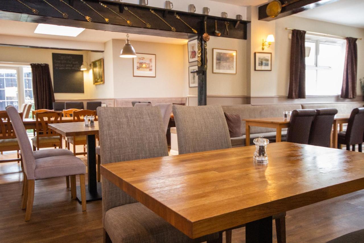 Horse And Hound Country Inn Bonchester Bridge Екстер'єр фото