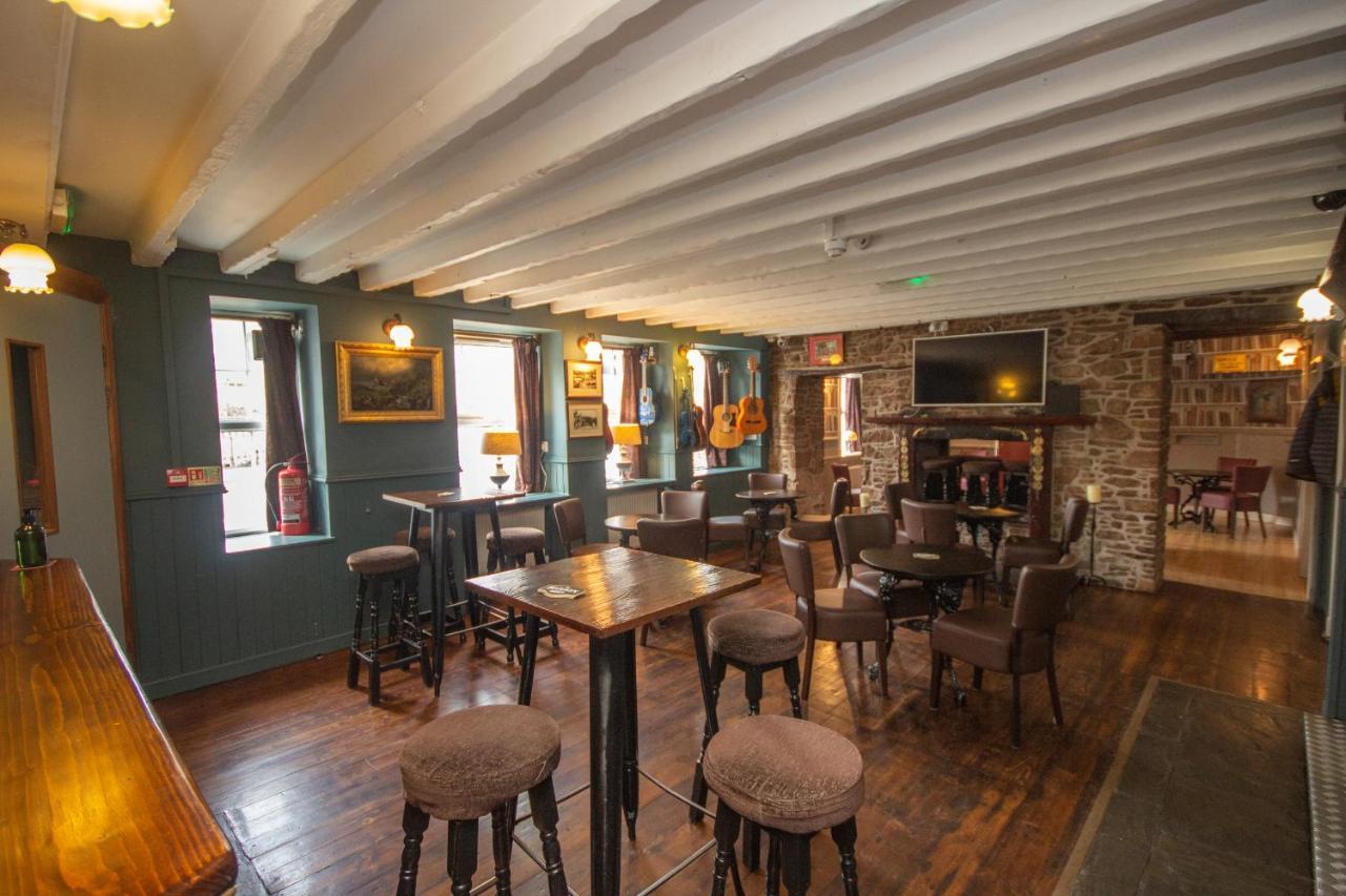 Horse And Hound Country Inn Bonchester Bridge Екстер'єр фото