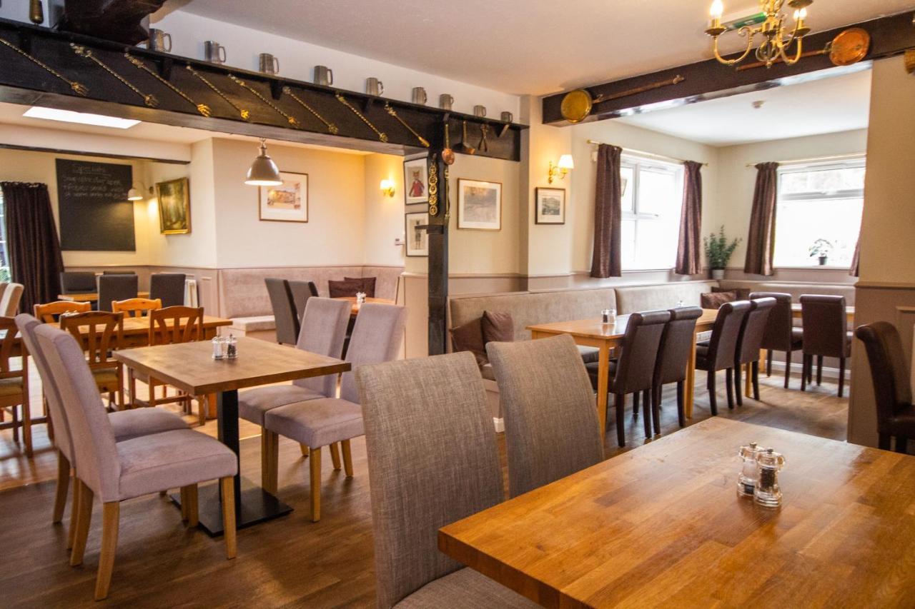 Horse And Hound Country Inn Bonchester Bridge Екстер'єр фото