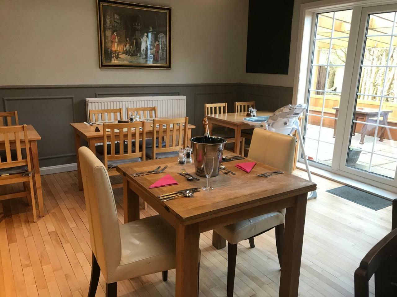 Horse And Hound Country Inn Bonchester Bridge Екстер'єр фото